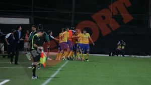 'Fălcosul', 'Strâmbul' și frumoșii!** CFR-Petrolul 2-2: Cadu a ratat un penalty și a 'reușit' un autogol