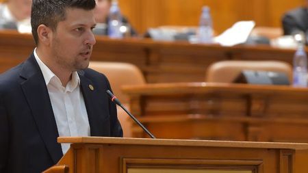 El e propus pentru șefia Ministerului Tineretului şi Sportului, după refuzul lui Toncean!