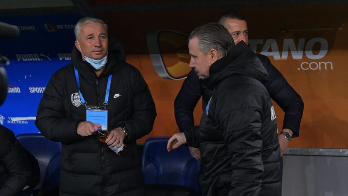 Laurențiu Reghecampf se bucură de suspendarea lui Dan Petrescu pentru derby-ul Universitatea Craiova - CFR Cluj. „E un minus pentru ei!”