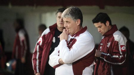 Andone: "Dinamo și Rapid mă ofertează pentru titlu"