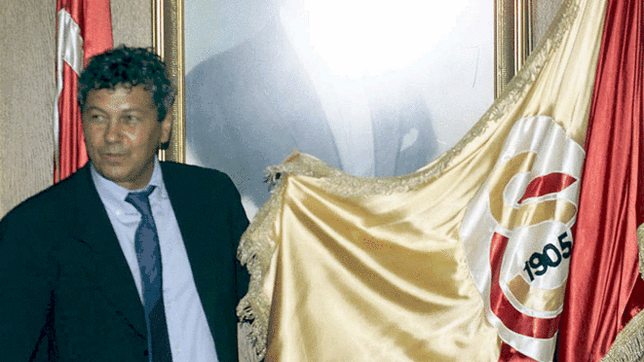 Galatasaray insistă pentru Lucescu