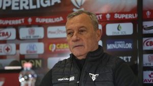 Mircea Rednic nu pleacă de la UTA indiferent de rezultatul meciului cu FC Botoșani și vrea să scape de unul dintre atacanții săi: „Bă, deja au trecut 6 luni!"
