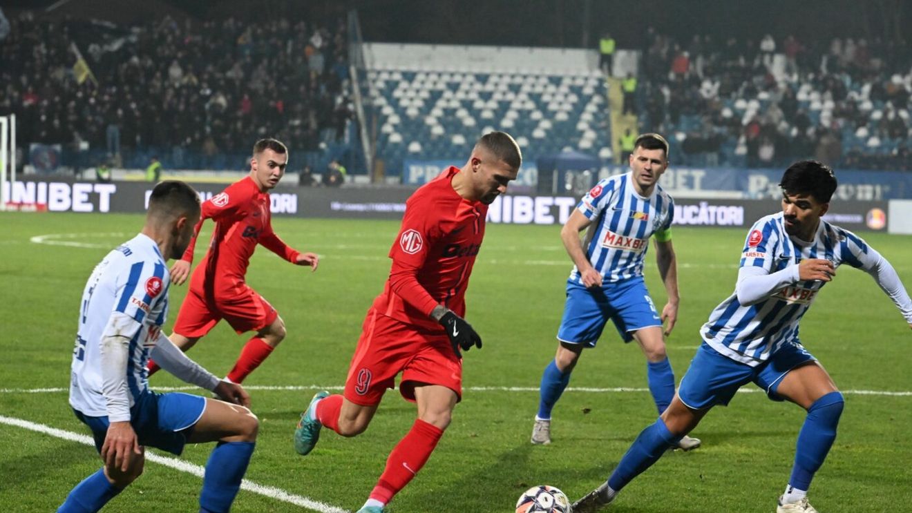 O echipă din Superliga a renunțat la un jucător chiar înaintea meciului