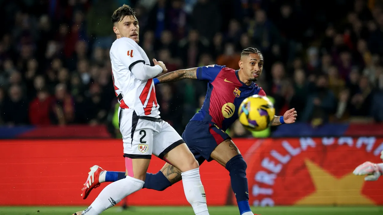 Faza în care Andrei Rațiu l-a umilit pe Raphinha și l-a convins pe Laporta să-l transfere la FC Barcelona! Dribling extraterestru, în stilul lui Zinedine Zidane: „Parcă românul e brazilianul”