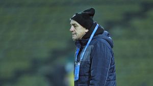 Augustin Eduard, antrenorul lui FC Argeș, cuvinte dure despre arbitrajul din meciul cu Dinamo: „Sunt de la 8 ani în fotbal, eu n-am văzut așa placaj! E infracțiune împotriva muncii, e flagrant!”