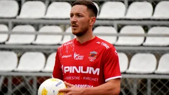 Ionuț Panțîru nu merge în Liga 3 cu CS Tunari, continuă în Liga 2. Fundașul a semnat cu o formație de play-out