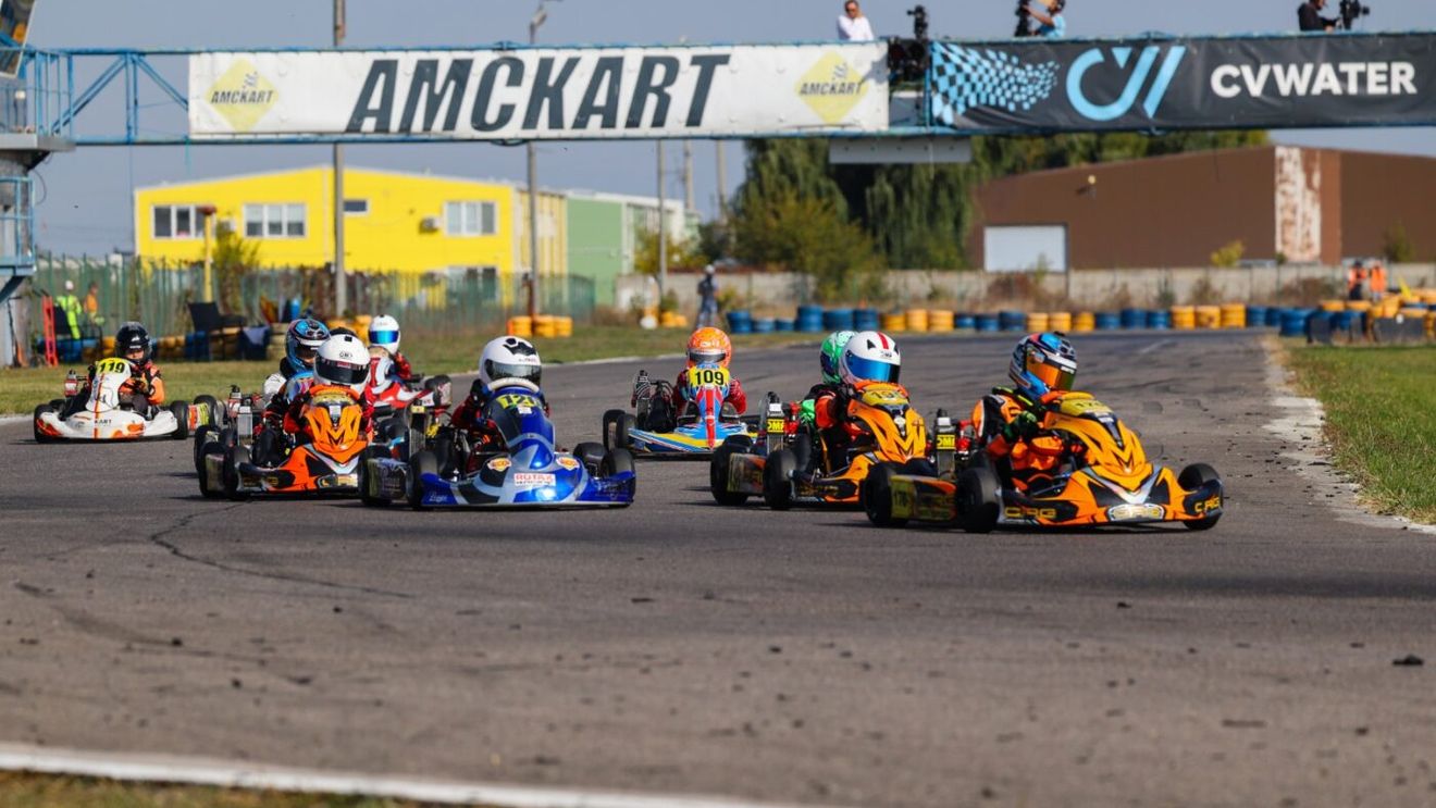 170 de piloți din 4 țări la ultima etapă a Campionatului Național de karting | GALERIE FOTO