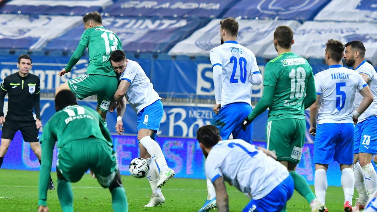 Penalty refuzat Universității Craiova în meciul cu Sepsi OSK. Eroare mare de arbitraj. „Este un atac destul de brutal!”