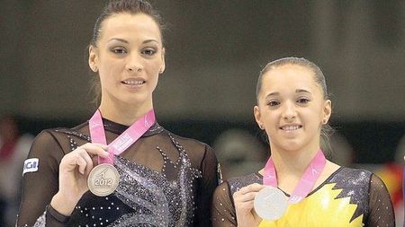 Președintele Klaus Iohannis i-a decorat pe Cătălina Ponor, Marian Drăgulescu și Larisa Iordache