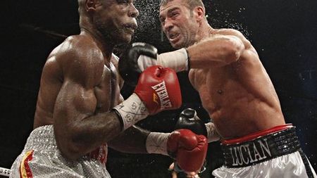 SUPER FOTO** Bute vrea UNIFICARE: "L-am dat pe spate pe Johnson! Mă bat cu oricine, oriunde! Sunt gata" Mister KO, suspect de fractură la braț: