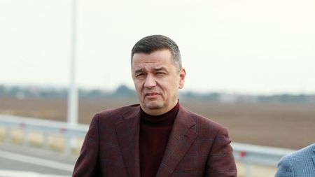 Sorin Grindeanu le dă speranţe oltenilor: „Anul ăsta în mod sigur Universitatea Craiova va lua campionatul". Preşedintele PSD e fan de pe vremea Craiovei Maxima