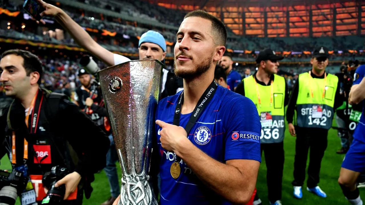 Fabulos! Chelsea a înlocuit imaginea lui Hazard de pe magazinul oficial al clubului cu cea a lui... David Luiz. FOTO | Gafa formației de pe Stamford Bridge, virală pe internet