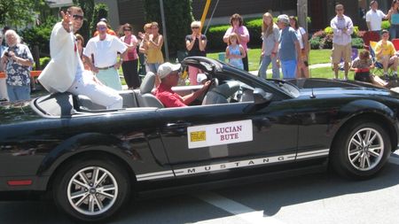 Lennox Lewis strigă pentru Bute