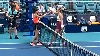 CORESPONDENȚĂ DE LA MIAMI OPEN | Sorana Cîrstea, amplu interviu după eșecul cu Petra Kvitova! „Am plătit prețul că nu am riscat cu al doilea serviciu” | FOTO&AUDIO EXCLUSIV