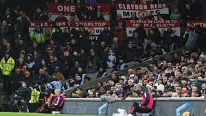 Invazia diavolilor! Ultrașii englezi vin într-un număr fără precedent la FCSB – Manchester United