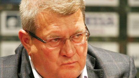 Contre CFR - FRF!** Mureșan acuză Federația că face jocurile Petrolului