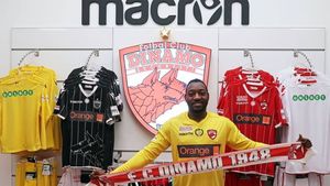 OFICIAL | Dinamo l-a prezentat pe Parfait Mandanda. Comunicatul clubului