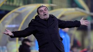 Joacă Steaua zici că-i Barcelona și Stoichiță zici că-i Guardiola:)** Cum va juca "flexibilul Lippi"