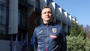 Omul lui Mircea Lucescu este căsătorit cu una dintre cele mai cunoscute femei din Moldova! Cum arată și cu ce se ocupă Alina Carauș, fostă studentă la biomedicină