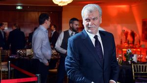 Dinu Gheorghe, tun imobiliar chiar înainte de a muri. Şi-a vândut vila din cartierul bogaților: „A luat 4-5 milioane de euro”