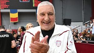 S-a elucidat misterul. A cui e, de fapt, terasa lui Rică Răducanu de la mare: „Eu sunt cu vrăjeala”