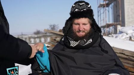 Lecție de viață uluitoare pe care Mihăiță Neșu o dă din scaunul cu rotile: complexul uluitor pe care l-a construit pentru persoanele cu dizabilități! Cum se vede din dronă și de ce sumă uriașă mai are nevoie: „Sper să o strângem” | VIDEO