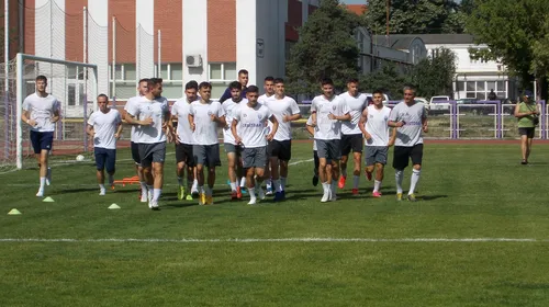 ASU Poli a avut la reunire șase jucători de la ACS Poli. Petre Ivanovici și Ionuț Cioinac s-au despărțit și ei de echipa timișoreană