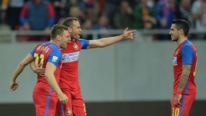 "Cum îi dau eu lui, îmi dă și el mie". Adi Popa, despre relațiile de joc cu Stanciu, finalele rămase și duelul de la distanță cu Astra