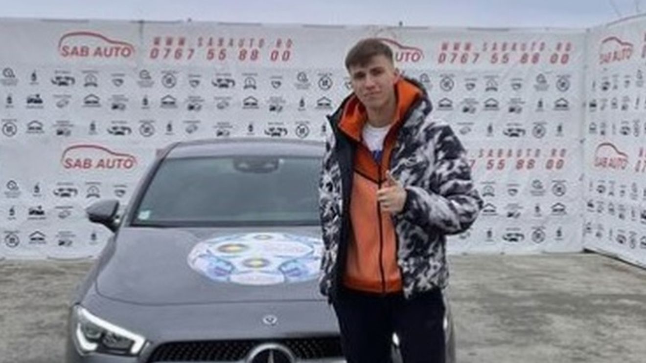 Vrea să îl vândă cu 100.000.000 de euro, dar până atunci Gigi Becali bagă bani în „perla” Tavi Popescu! Miliardarul i-a luat un bolid de lux: „Nu e mașină de «pește»”. Cum arată „bijuteria” primită de fotbalist | FOTO