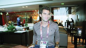 Colecționarii de amintiri!** "Insigna noastră e mică și elegantă, a Germaniei e mare și obraznică"