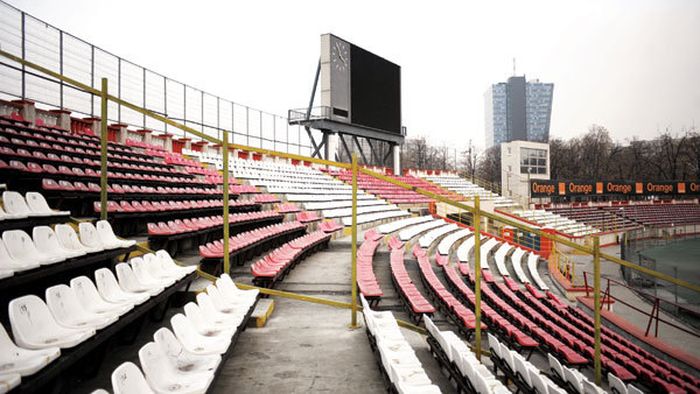 Galerie în pribegie!** Ultrașii dinamoviști au hotărât să nu stea în peluză la derby