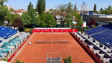 GALERIE FOTO | Improvizată, dar elegantă. A fost finalizată amenajarea noii arene de la Năstase-Țiriac Trophy 