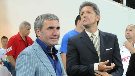 Ce au făcut Gică Hagi și Gică Popescu pe aeroport de i-au uimit pe ceilalți pasageri! Imaginile au devenit virale