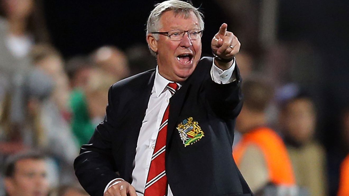 Ando nu știa cum să-l mai blocheze pe Van Persie, Sir Alex vorbea la TV!** Ferguson, nervos la pauza meciului: "A fost absolult șocant! Tot ce fac e să stea și să spere!"