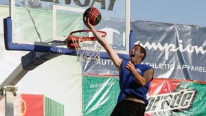 VIDEO Sport Arena Streetball, un nou show!** Încep înscrierile