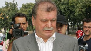 Dinu Gheorghe: "Ă‚sta nu mai e Rapidul la care am lucrat eu"