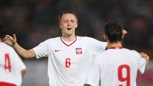Palermo l-a luat pe fundașul central Kamil Glik