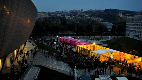 Incendiu pe Cluj Arena, în timpul meciului România – Spania. Prima reacție: „S-a produs din cauza supraîncărcării circuitelor electrice ale liftului”