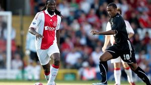 Fotbalistul al lui Ajax, Evander Sno, victima unui atac de cord pe teren!