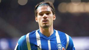 Ianis Hagi i-a șocat pe colegii de la Alaves cu salariul său. Este cel mai bine plătit fotbalist din lot