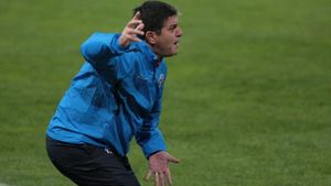 Lăcătuș:** "Am venit să jucăm fotbal, nu să stăm cu fundul în poartă! Un lucru pozitiv e că nu am pierdut!"