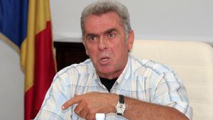 Patronul "stegarilor" a luat foc:** "Mi-e silă de arbitraj! Sunt meciuri la care trebuie să apară un maimuțoi d-ăsta!"