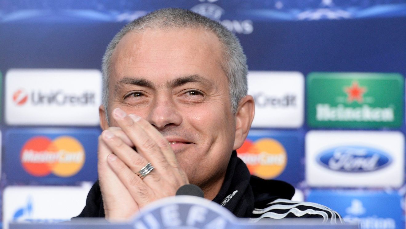 Mourinho, în formă maximă înainte de Steaua: "Chiar nu sunt prost!" Specialul nu avea cum să facă o asemenea eroare :) Cum a explicat o decizie "ciudată" luată în timpul ultimului meci