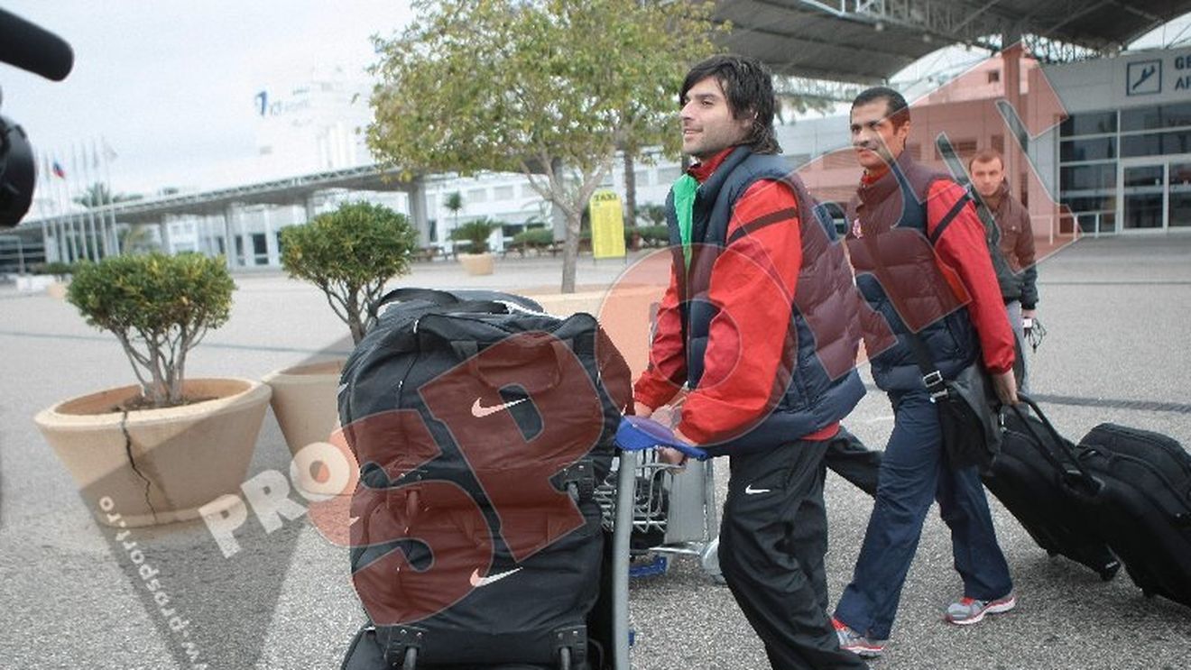 Brandan, cu zâmbetul pe buze în Turcia!** Steliștii s-au bucurat când au văzut mingea: FOTO Primul antrenament în Antalya