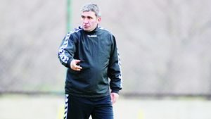 Hagi, SURPRIZA verii? "Regele" este gata să preia o echipă mică!** I-a spulberat visul lui Gigi Becali și acum vrea să-i facă mari pe alții