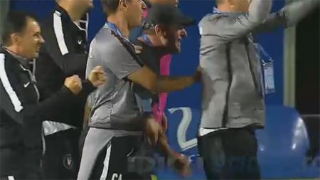 FOTO | Explozie de bucurie pentru Gică Hagi după golul superb înscris de Eric de Oliveira. Cum a reacționat antrenorul Viitorului