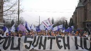 Fanii lui Poli ies din nou în stradă, pentru a protesta contra FRF! VIDEO** Vezi clipul de promovare