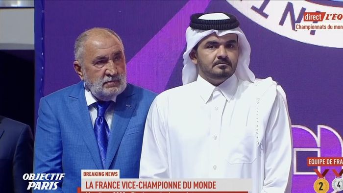 Ion Țiriac a lăsat mască pe toată lumea! Povestea din spatele fotografiei cu miliardarul român, alături de șeicii din Qatar | FOTO