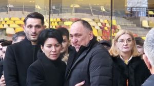 „A făcut 5 stopuri. Totul a plecat de la o infecție”. Alexandra, soția lui Helmut Duckadam, a explicat cauza morții legendarului portar