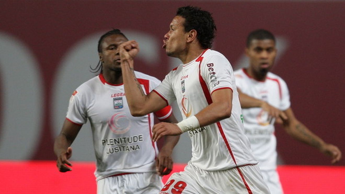 Cassio vine** la negocieri cu Rapid